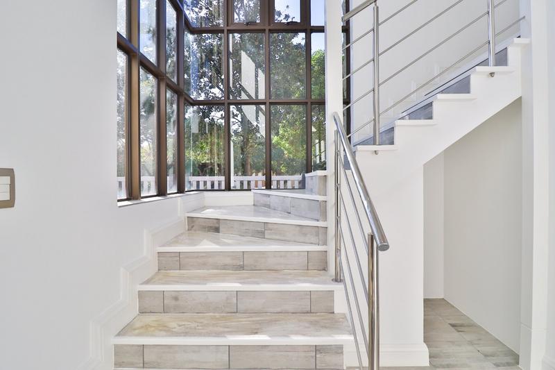 8 Bedroom Property for Sale in Reebok Western Cape